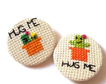 Hug Me-Cactus Pin-Cactus Badge-Cactus Pinback-Succulent Pin-Lapel Pin-Horticulture-Gardener Gifts-Cactus Trend-Cross Stitch Pin-Fashion Pin