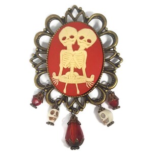 Conjoined Twins Brooch-Skeleton Brooch-Freakshow Brooch-Gothic Brooch-Goth Lapel Pin-Skull Accessory-Twin Jewelry-One of Us-Rockabilly Pin