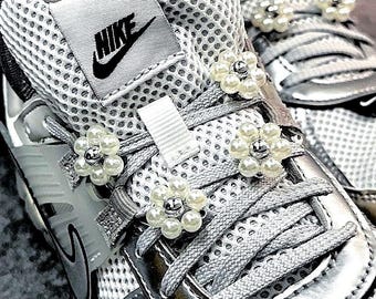 Pearl Flower Shoelace Charms, Y2K Coquette Sneaker Accessories, Bridal Shoe Decoration