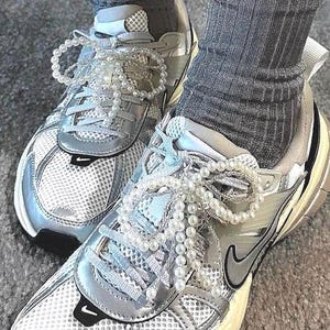 Pearl Shoe Tassels: Handmade Beaded Sneaker Charms