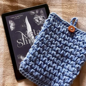 Crochet Kindle Sleeve | Protective Kindle Sleeve | iPad Sleeve | Kindle Case