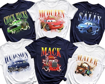Camiseta de personajes de coches clásicos, camiseta retro de Rayo McQueen, camisetas familiares para el viaje a Disney 2026, camiseta personalizada de cumpleaños de coches piratas de los 90