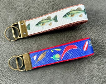Bass fish Keychain| Fishing gift| Backpack zipper attachment| New Boat Gift|