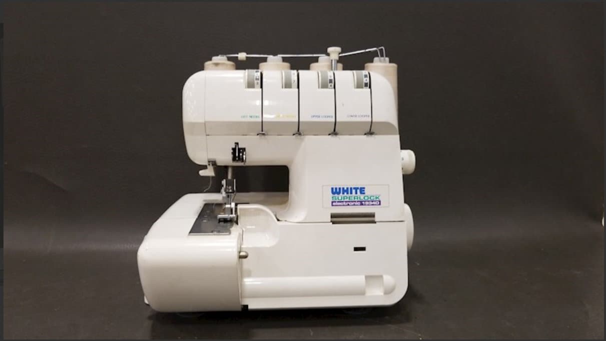 WHITE SUPERLOCK 1934D SERGER Owner