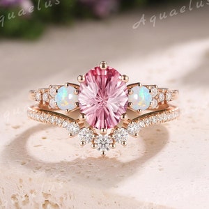 Conjunto de anéis de noivado de safira rosa oval art déco, conjunto de alianças de casamento de moissanita em ouro rosa, presente de aniversário para ela