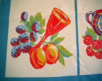 VINTAGE Beautiful Hand Embroidered 36 square TABLECLOTH with Fruit in each corner Bananas Apples Pineapple and Cherries