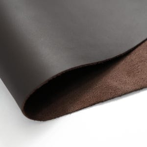 Láminas de cuero italiano / Piezas de cuero de grano superior / Cuero de vaca de primera calidad para hacer bolsos, billeteras y artículos de cuero / 4,5-5 oz / Marrón