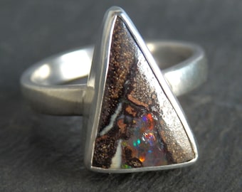 Australian boulder opal ring / opal ring / opal jewelry / boulder opal / natural opal / real opal ring / pipe crystal opal / black opal ring