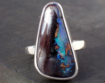 Australian boulder opal ring / opal ring / opal jewelry / boulder opal / natural opal / real opal / size 9 opal ring / black opal / crystal