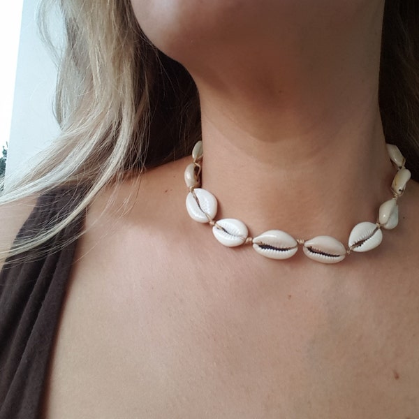 Cowrie Shell Choker, Cowrie Shell Necklace, Shell Choker, Shell Necklace, Leather and Shell Choker, White Shell Choker, Boho Shell Necklace