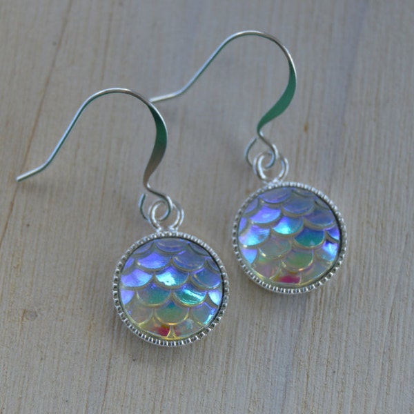 Mermaid Scales Dangle Earrings, Iridescent Fish Scale, Waves, Crystal Clear AB, Round Drop Beads, Rainbow Stone, Light Reflective