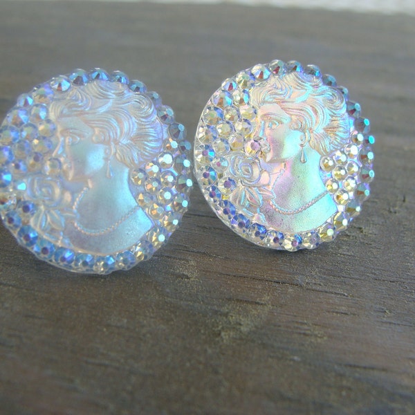 Vintage Style Iridescent Round Bead Cameo Earrings White Crystal CLear AB Mona Lisa Druzy Czech Lucite Bridal Stud Posts Jewelry Weddings