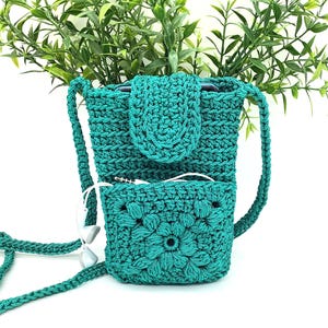 Patrón de crochet inglés: Bolsa para teléfono con bolsillo frontal con motivo. Monedero de crochet para celular. Tutorial de crochet para principiantes. Idea de regalo. Accesorio para mujer.