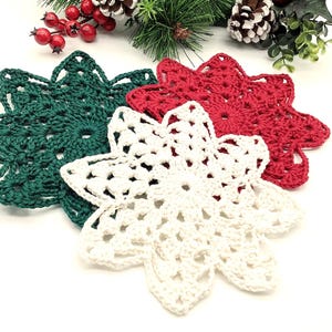 crochet pattern Christmas cup coaster pattern cheerful floral look coaster holidays table decor Christma gift idea