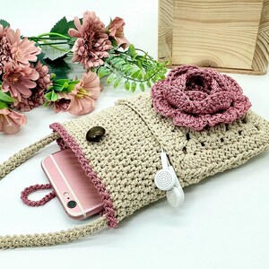 Engelskt virkmönster Vintage Rose Front Pocket Bag Phone Purse Blommig virkad väska Snygg kvinnaaccessoar Unik design Underbar gåva bild 2