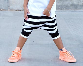 Black and White Stripe Baby Harem Shorts: Etsy kid's fashion, toddler harem shorts, pirate shorts, halloween, pirate costume, cool clothes