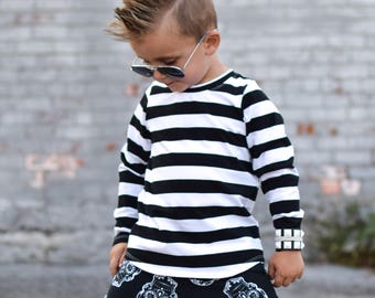 Black and White Stripe Long Sleeve T-shirt, Baby T-shirt, Toddler Shirt,, Baby t-shirt, Etsy Kid's Fashion, Halloween Costume, Jailbird