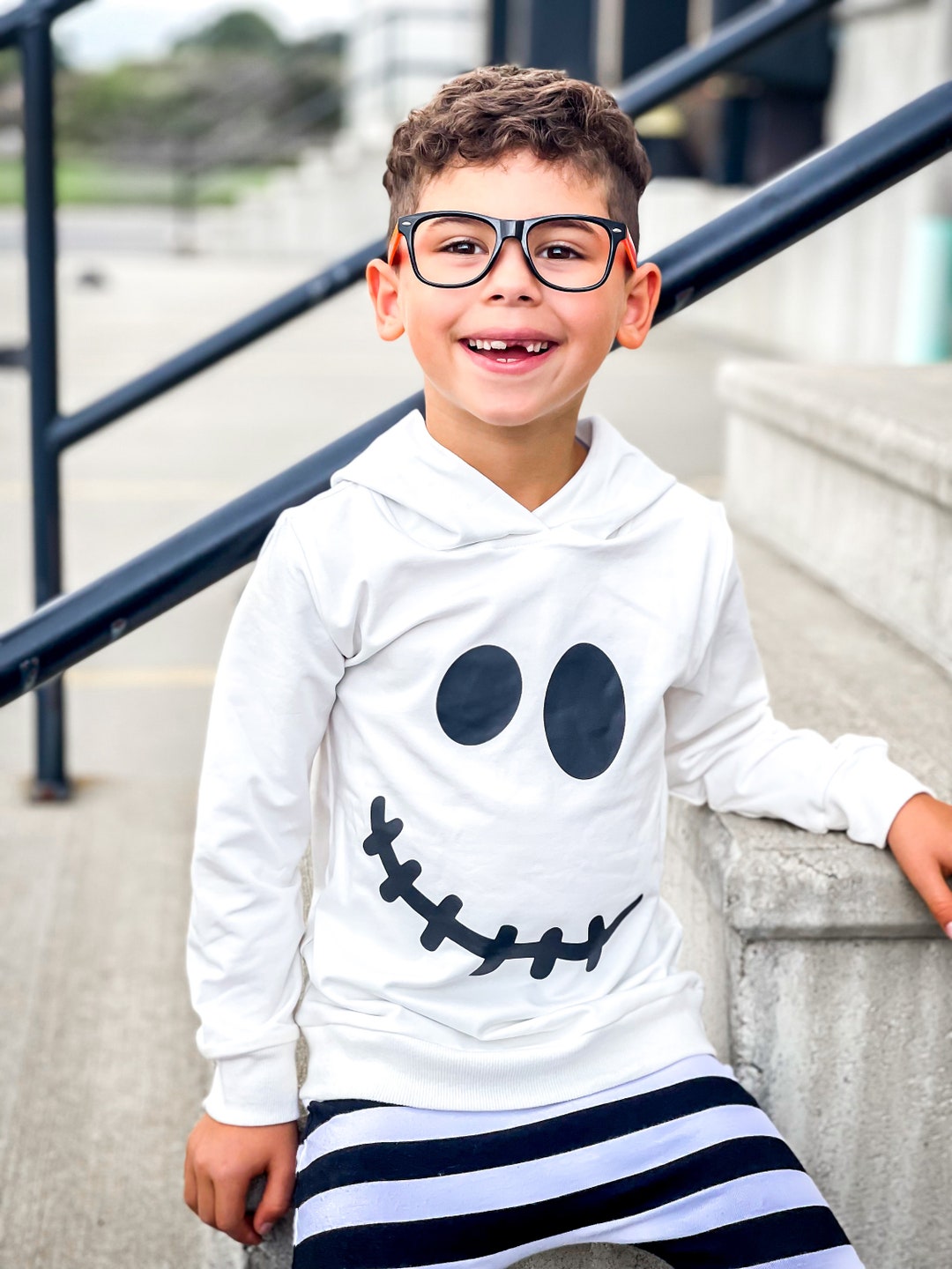  Toddler Boy Girl Halloween Shirts Skeleton Kids Long Sleeve  Stripe Patchwork Pumpkin Face Graphic T-Shirt Tee Tops 2-7T: Clothing,  Shoes 