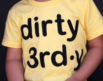 Camiseta sucia de 3.º cumpleaños para niño, niña y niño de 3 años: ¡muchos colores!, letras Ultrasuede - Etsy, moda infantil, construcción