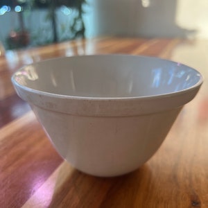 Vintage Pudding bowl Made in England White china mixing bowl 5.5 inches round bowl/pudding basin