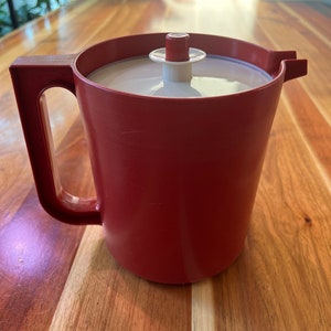 Vintage Tupperware Red Pitcher 70s Kitchen Decor Drinkware Plastic  1970&#39;s