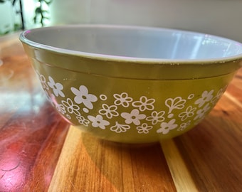 70's Vintage Pyrex Spring Blossom Cinderella Nesting Bowl 444