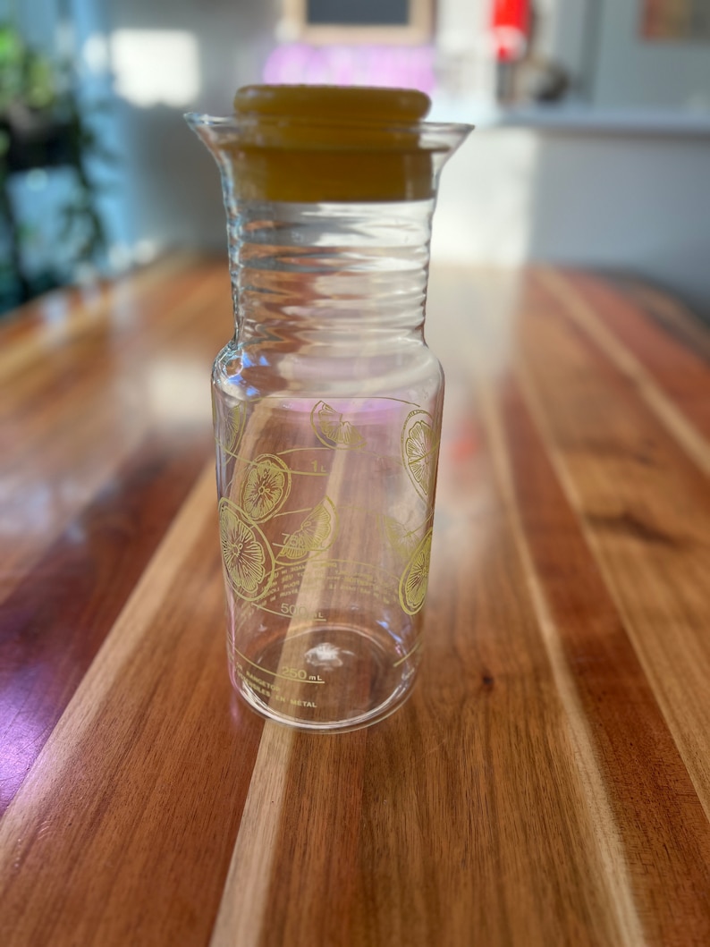 Vintage Pyrex Corning Glass Juice Carafe Pitcher 1L Lemon Orange USA - Etsy