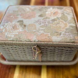 Vintage Retro Berco Sewing Box / Floral Pink Designs  Wicker Design