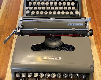 Máquina de escribir Olivetti Lettera 22 vintage, fabricada en Glasgow, pieza rara.