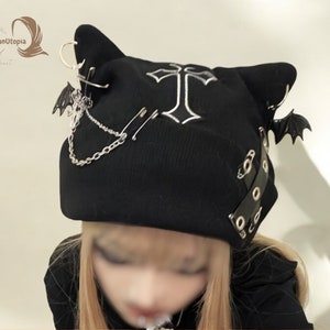 Women&#39;s Black Beanie | Stylish Fashionable Cap | Comfortable Outfit Accessory | Chic Outerwear Hat