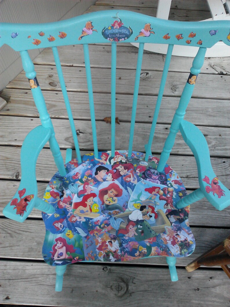 Simple Little Mermaid Beach Chair for Small Space
