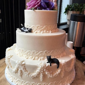 Personalized Custom Dog Wedding Cake Topper, Pet Cake Topper, Dog Birthday, Cat Cake Topper, Clay Model of Your Dog, Mini Dog Figurine
