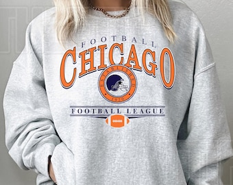 Chicago Football Vintage Sweatshirt T-Shirt, Retro Chicago Bear Football Sweatshirt, Vintage Chicago Bear Fan Gift, Sunday Football FWR12