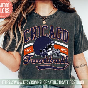 Chicago Football Vintage Style Comfort Colors T-Shirt ,Retro Chicago Football T-Shirt , Chicago Fan Gift , Sunday Football FDS12