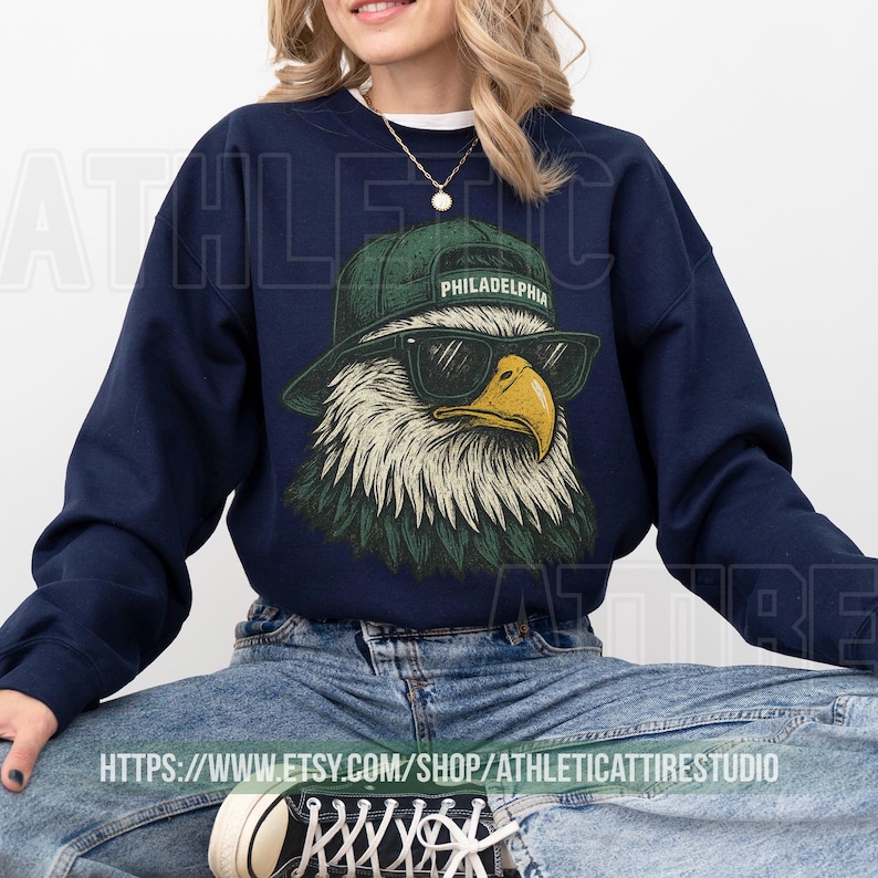 Philadelphia Football Vintage Mascot Sweatshirt T-Shirt,Philadelphia Eagle Football Shirt,Retro Eagle Crewneck,Vintage Eagle Fan Gift FAM4 zdjęcie 5