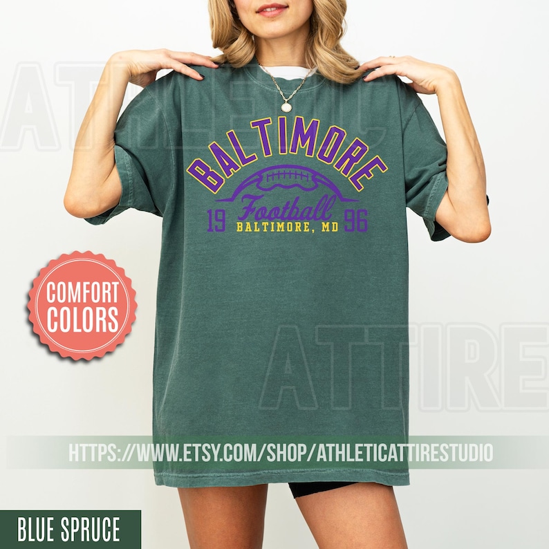 Camiseta de fútbol americano de Baltimore, estilo vintage, colores cómodos, retro de Baltimore, camiseta extragrande de los Ravens, regalo para aficionados al fútbol americano FSC16 imagen 7