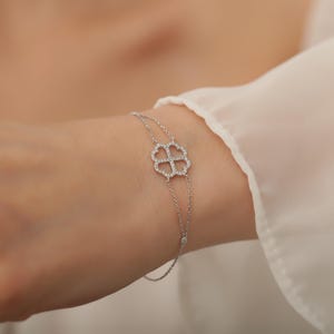 14k white gold diamond bracelet,Diamond bracelet, Dainty Minimalist diamond bracelet Gift, 14k solid gold bracelet,bracelet for gift