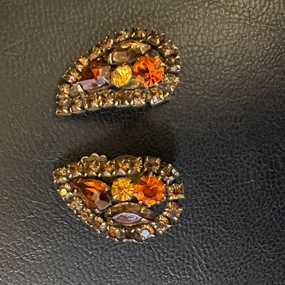 Gorgeous WEISS Fall-Color Teardrop Clip Earrings - image 2