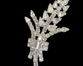 Vintage Rhinestone Brooch: Baguette & Teardrops - 3" unsigned UNIQUE!