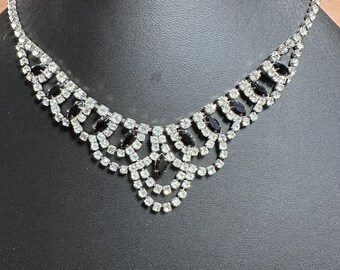 Bridgerton Style Vintage Rhinestone Necklace - Black & White 16"