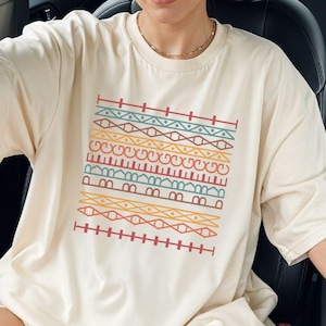 Chemise Révélation de grossesse T-shirt Révélation de bébé subtile Meilleur ami Cadeau de grossesse Chemise de maternité T-shirt Message Maman à cacher OLV-25-277*