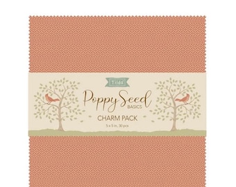 Tilda Poppy Seed Basics - Charm Pack - 5in squares