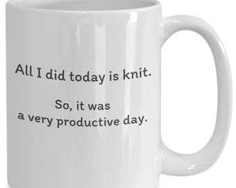 Taza divertida para tejer: regalo para un día productivo para tejedores