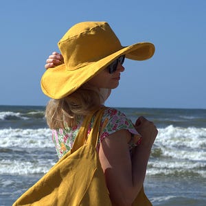 Cappello estivo in lino giallo accessorio per donna cappello panama da spiaggia a tesa larga in lino naturale copricapo traspirante cappello da sole regalo per lei