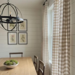 Geruite linnen cafégordijnen – Gordijnen op zak met gingangroede voor keuken en eetkamer, op maat gemaakte linnen gordijnen in rustieke stijl