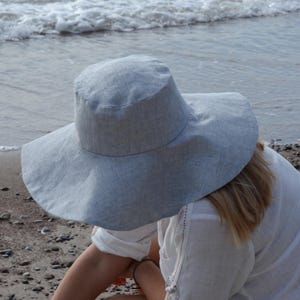 Cappello estivo in lino, cappello a tesa larga per donna, cappello da pescatore in lino naturale fatto a mano, elegante cappello panama da sole in lino bianco traspirante, regalo per la mamma