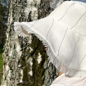 Weißer Leinenhut für Frauen - Sonnenhut mit breiter Krempe, Bio-Strandpanama-Hut, leichte natürliche Kopfbedeckung für den Sommer, stilvolles Geschenk für Sie
