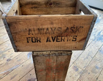 Vintage Avery’s Soda Crate • 1969 Wooden Beverage Box • Rustic Connecticut Bottling Crate