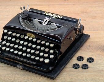 Torpedo 12 / 14 Typewriter Case Feet - Set of 4