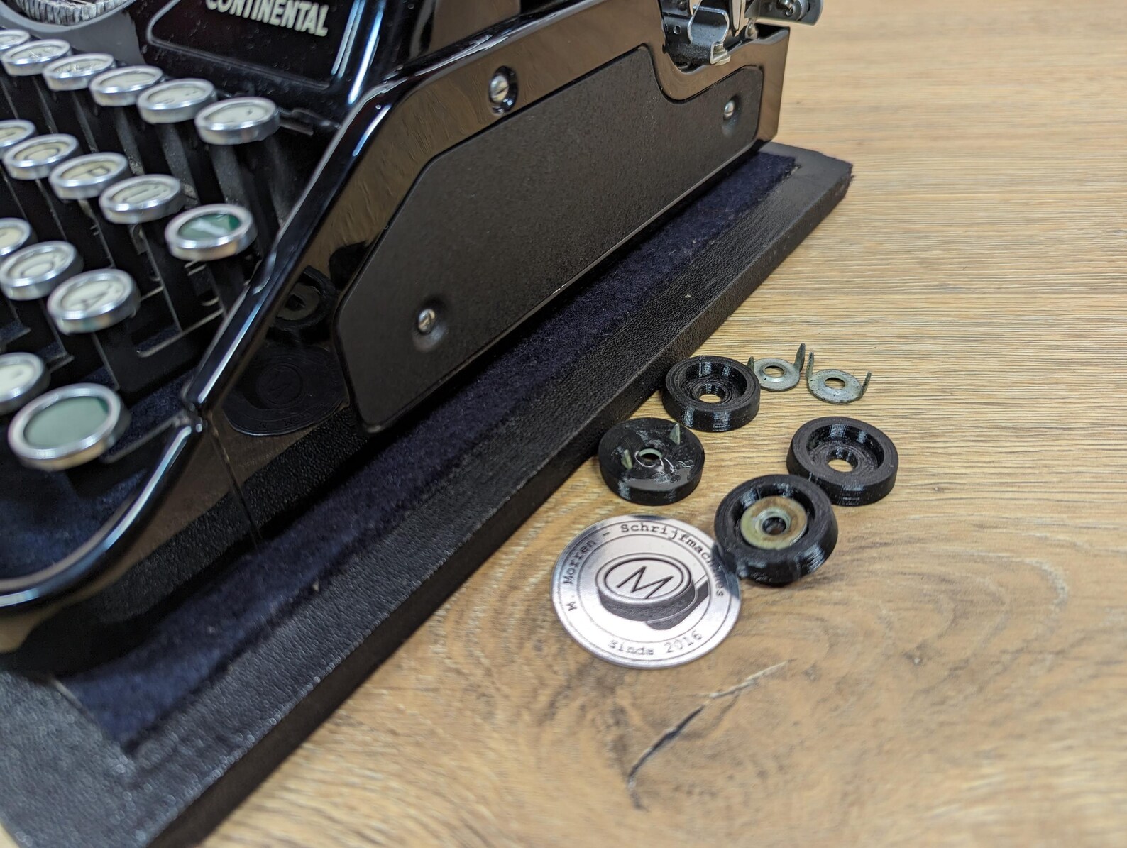 Continental Portable Typewriter Case Feet - Set of 4 - Etsy